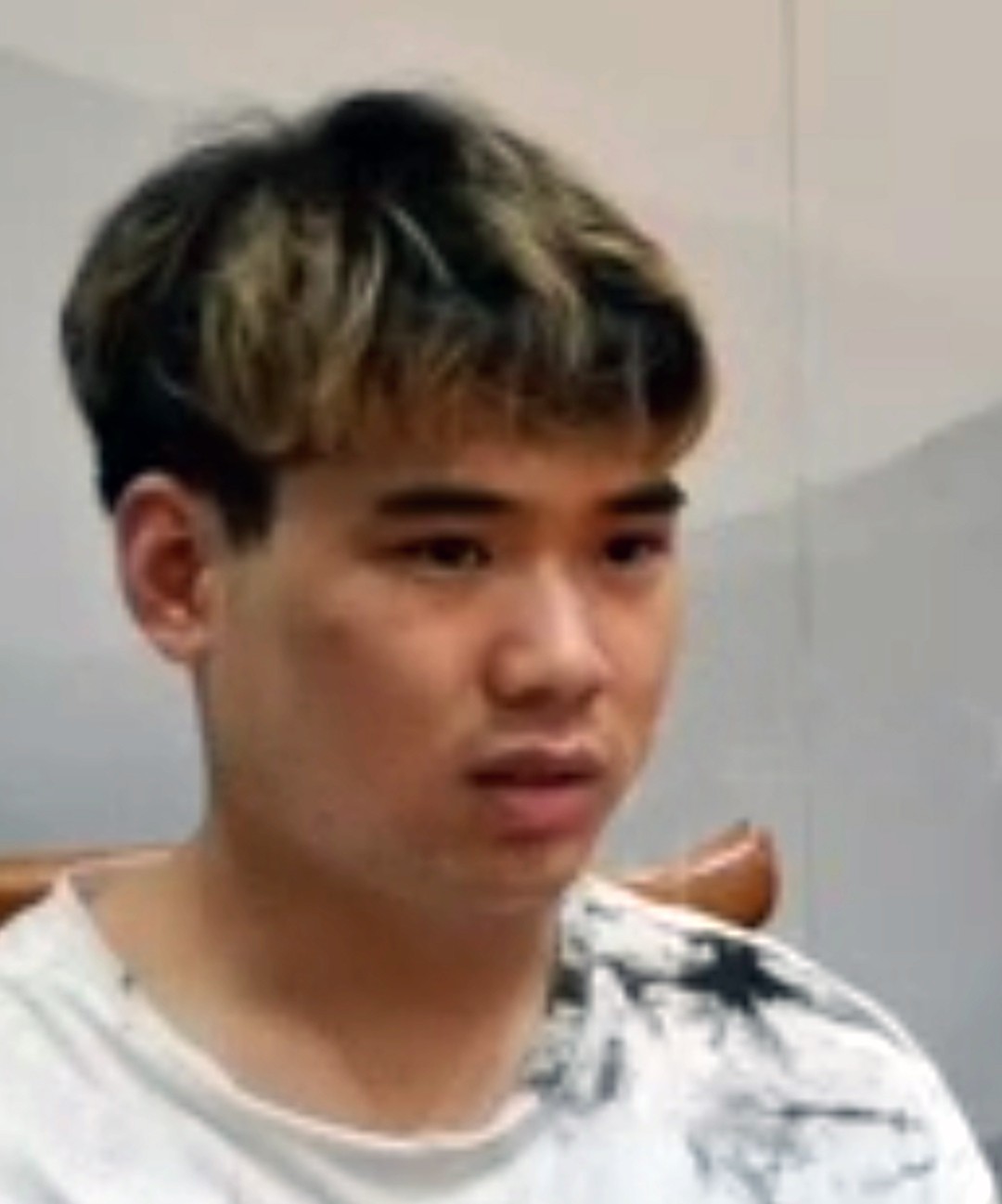 印轩林，湖南会同人，22岁，就业于交通运输部上海打捞局，机工